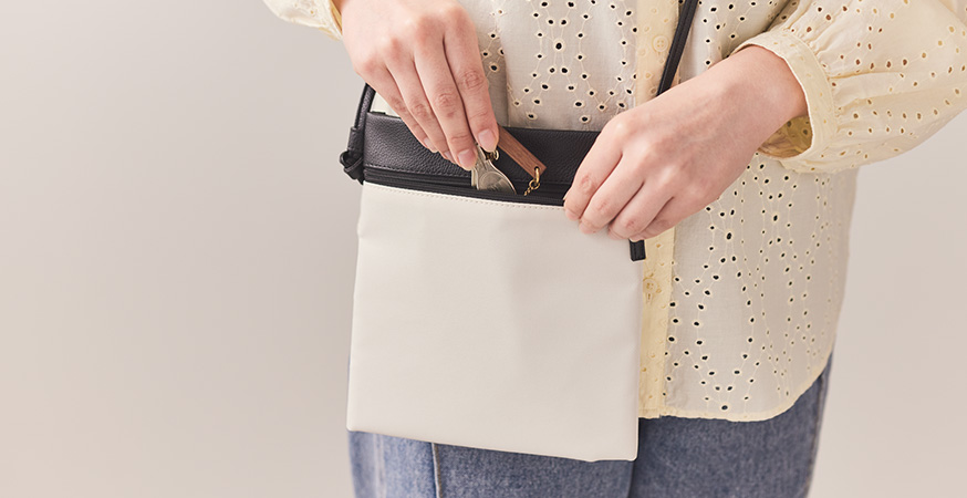 おでかけポシェット