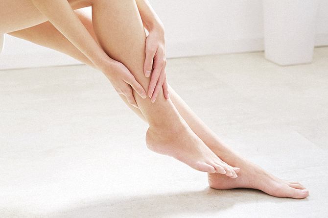 粉吹くひざ・すねをうるおし、全身スベスベの肌へ