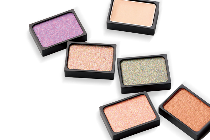 見たまま発色のアイカラー