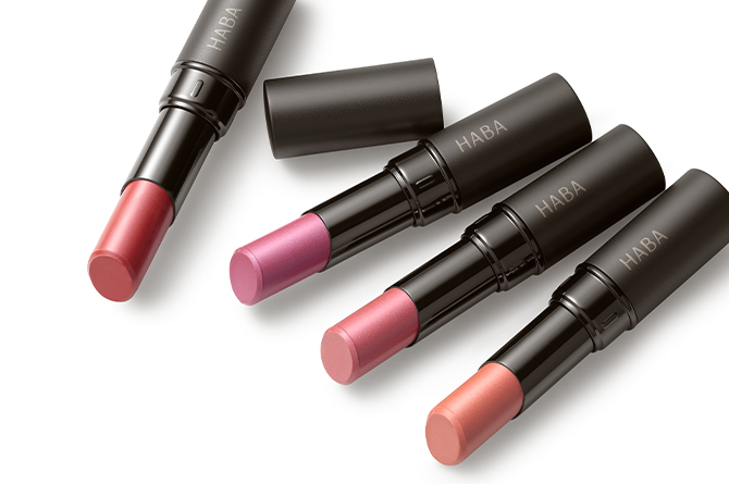 ひと塗りで鮮やかで発色